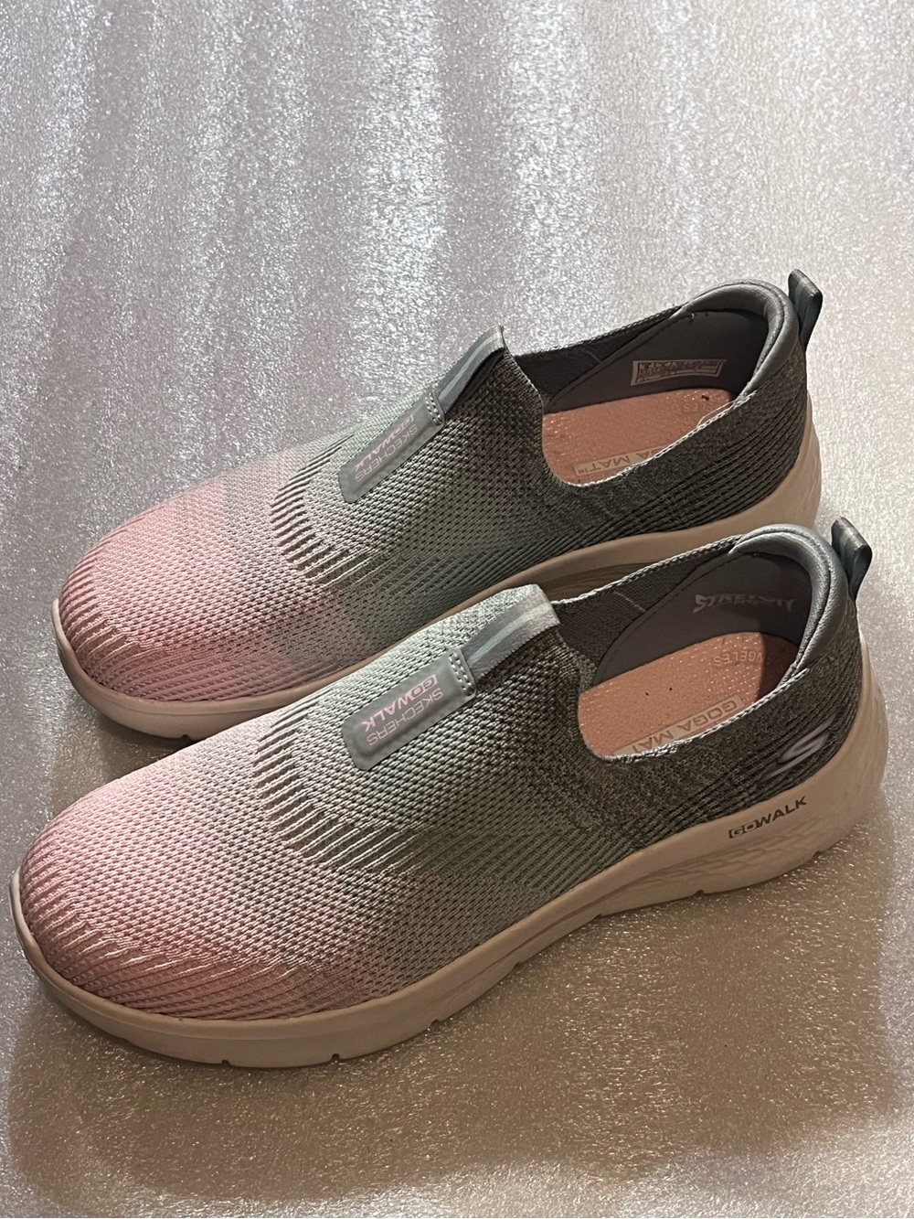 Skechers Slip-On Knit Women's Sneakers in Pink Ombre - Picture 2 of 3